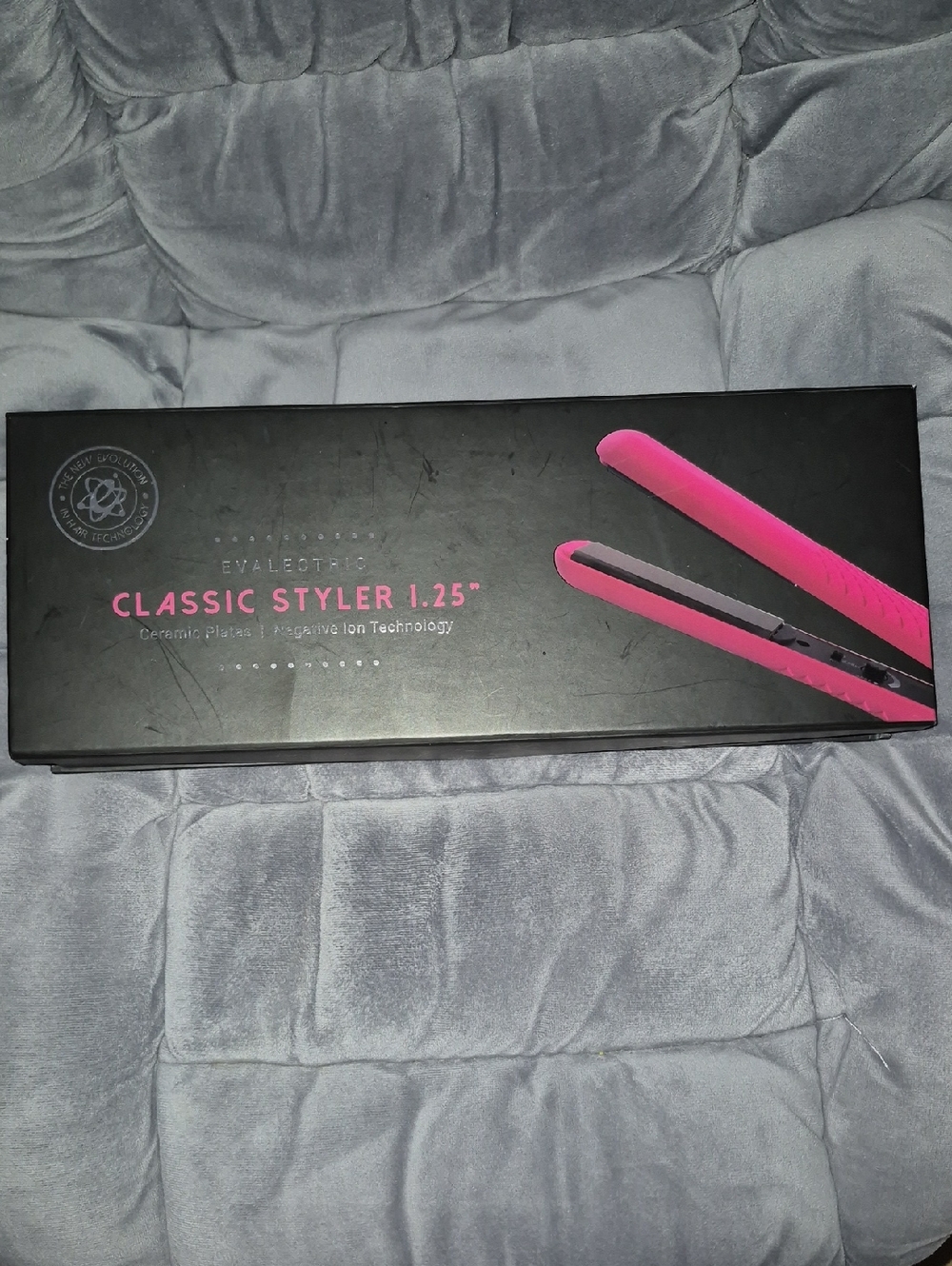 Brand New Evalectric Classic Styler 1.25" Pink and Black Flat Iron